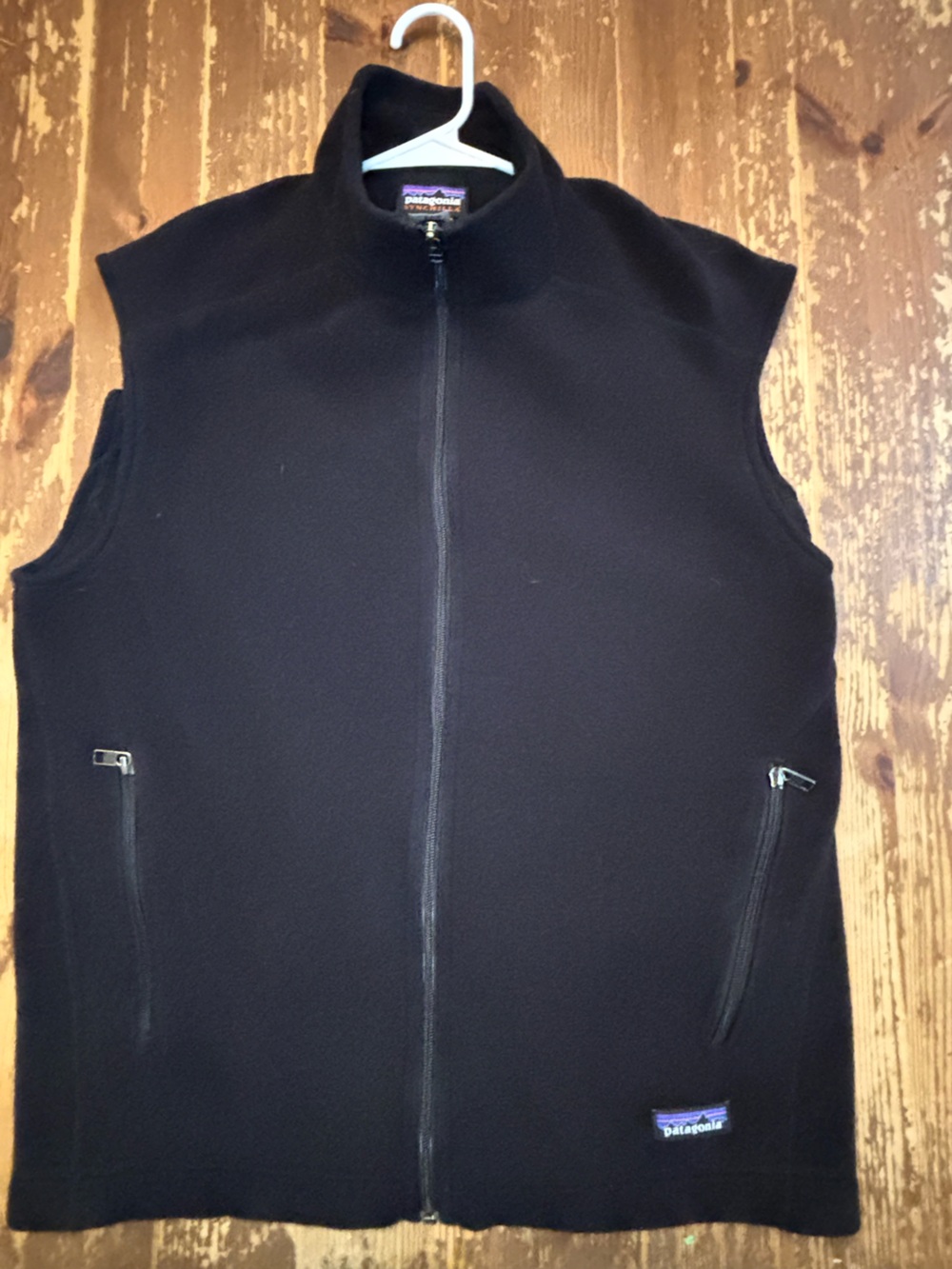 Patagonia Men’s Classic vintage Synchilla  Black Fleece Vest. Large.